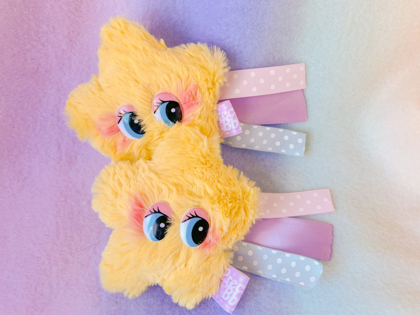 Sleepy Eyes Shooting Star Brooch Clips