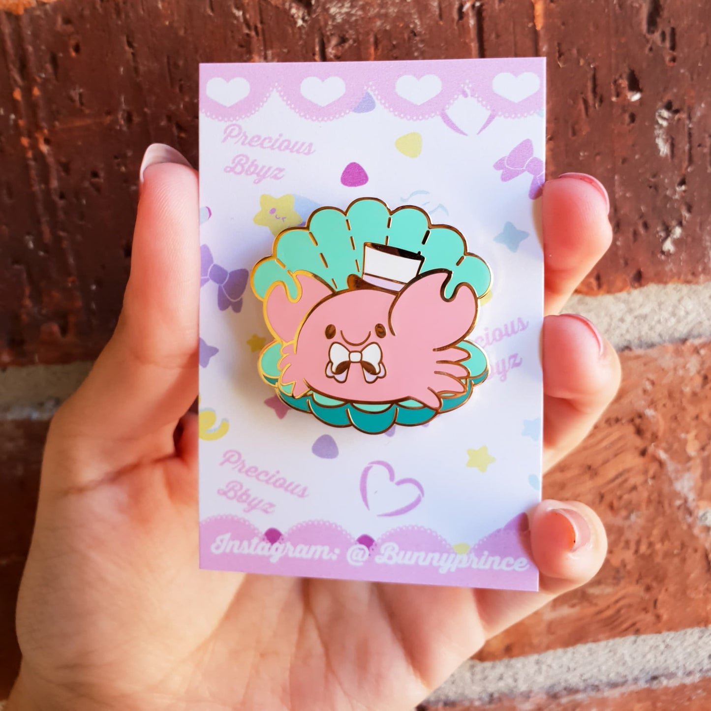 Dapper Kreb Hard Enamel Pin