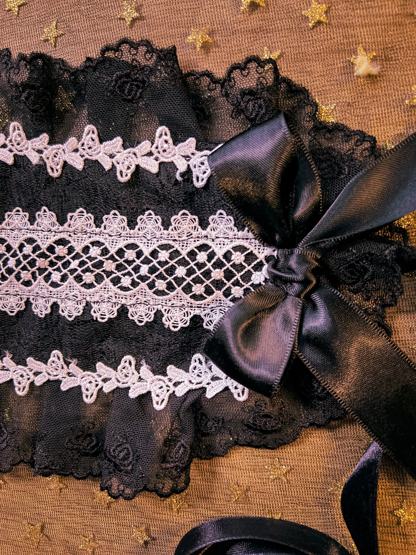 Lace Overlay Headdress