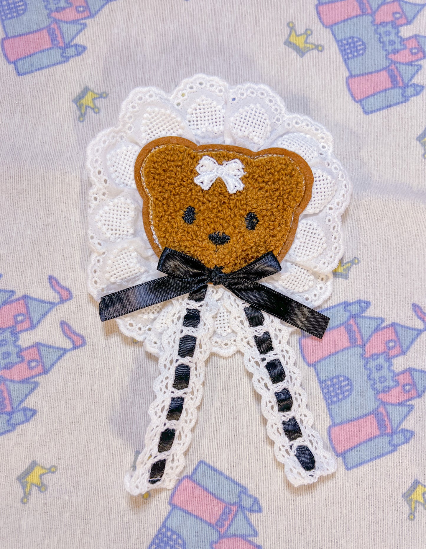 Black and White Little Bear Brooch (2 Types)